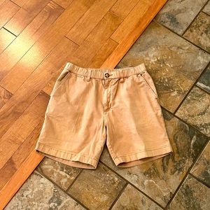 Men’s Chubbies Regular Fit 7” Inseam Tan Khaki Shorts Sky’s Out Thighs Sz Medium
